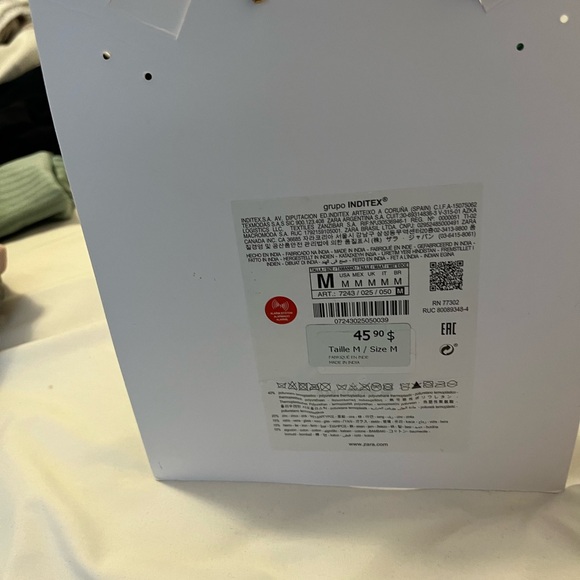 Zara brand new Necklace with the tag 🏷️ - Picture 6 of 6